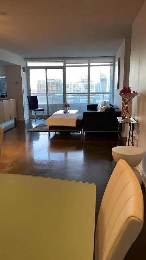 Toronto Downtown Luxurious Stylish 3 Bedroom 3 Bath 2 Balconies Near Rogers Centre Lakeview Condo Apartment